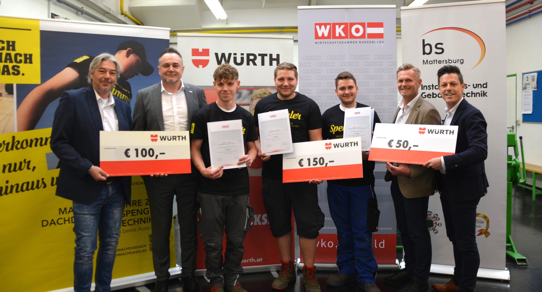 Peter Kernegger von der Firma Würth, Thomas Kornfeind (Fachgruppengeschäftsführer der Dachdecker, Glaser und Spengler), Kevin Fuchs (Zweitplatzierter), Fabian Stelzcyk (Sieger), Niklas Tullits (Dritter), Mst. Jürgen Grassel (Landesinnungsmeister) und Thomas Plank (Schulleiter BS Mattersburg) (v. l.). 