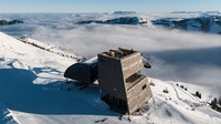 Sessellift-Station - Wolken, Berge