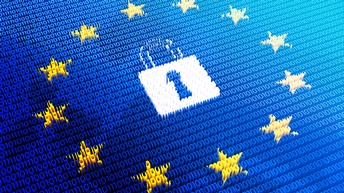 EU-Flagge mit Schloss in der Mitte und digitalen Zahlen