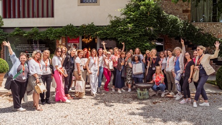 Frauenpower in Friaul: Die Kärntner Unternehmerinnen bei einem exklusiven Treffen in der Destillerie Nonino mit Antonella Nonino (am Bild in der Mitte).