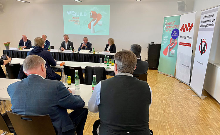 Bundesinnungsmeister Denk bei der Eröffnungspressekonferenz