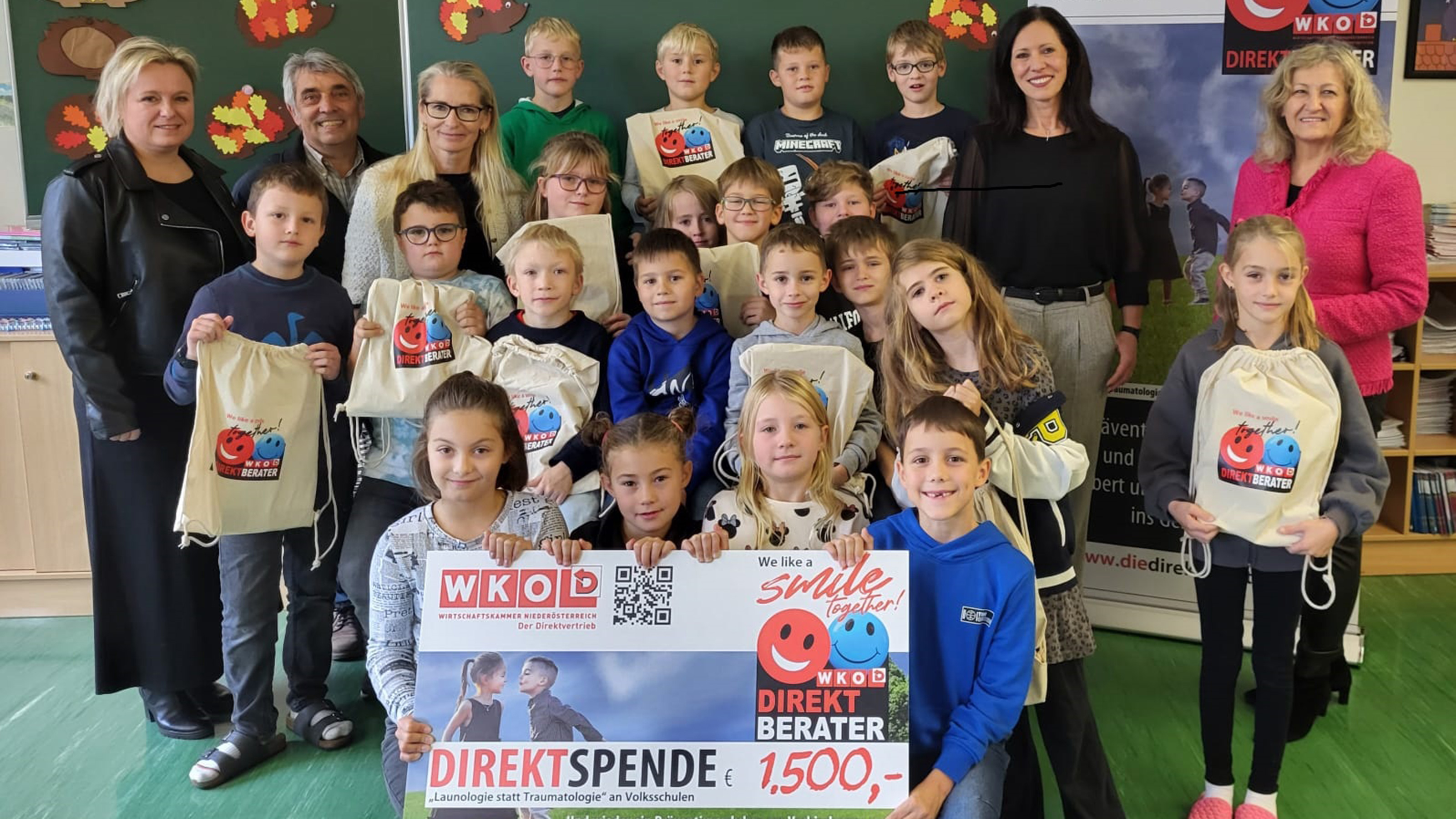 Gruppenfoto Spendenübergabe