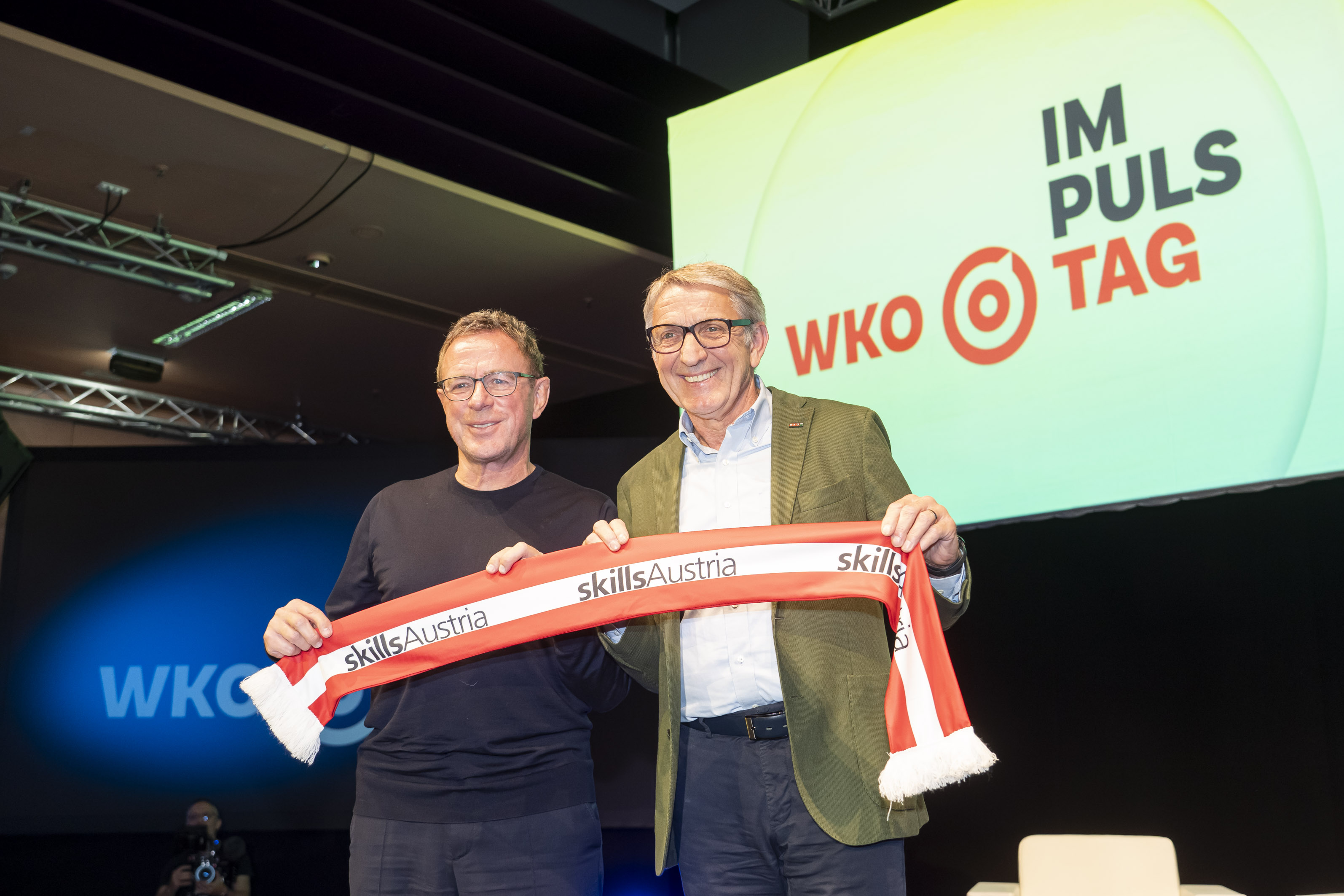 Rangnick (l.) und Herk mit Skills Austria-Schal