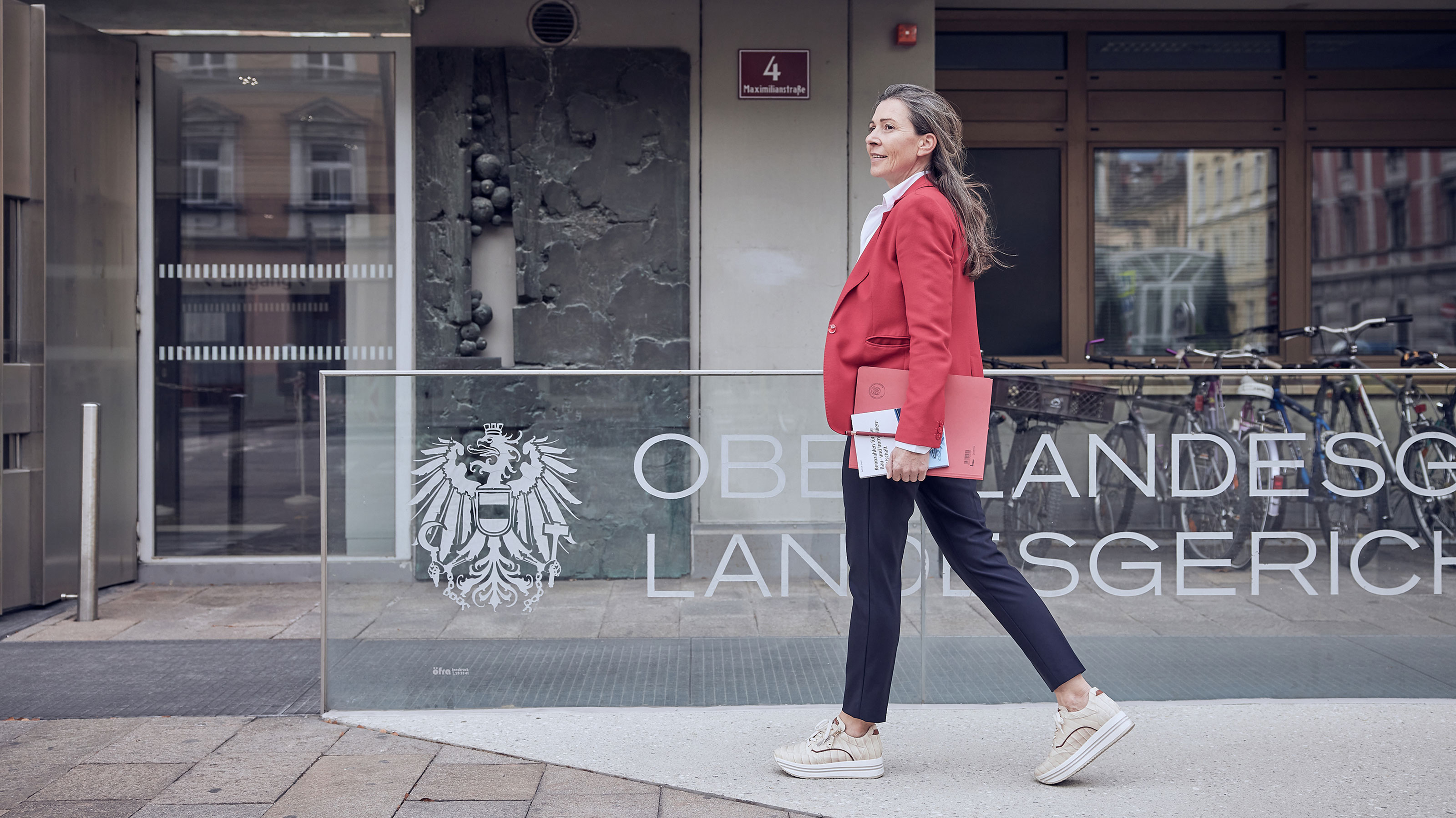 Kathrin Reitz vor dem Landesgericht Innsbruck