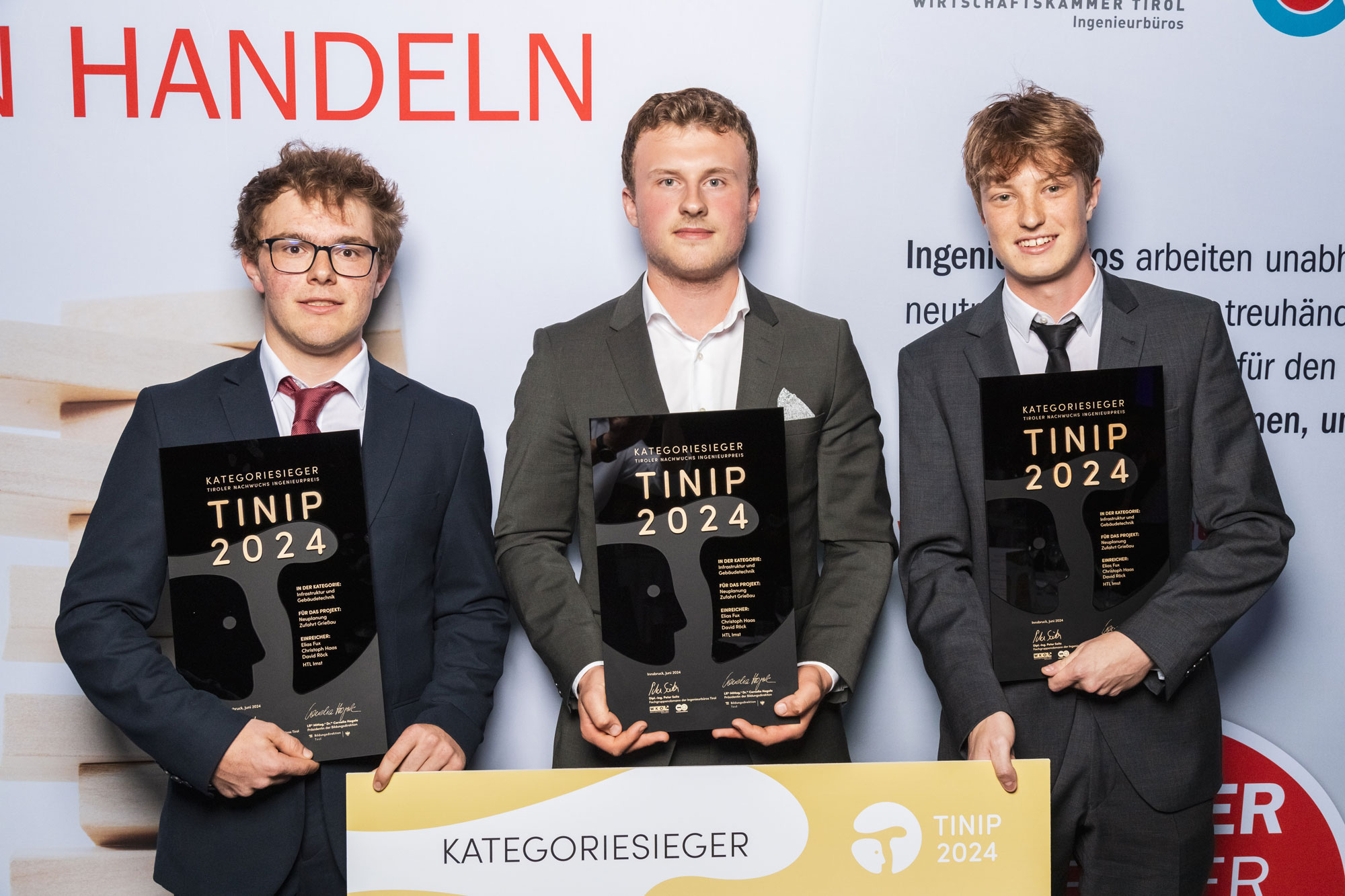 TINIP 2024 - Kategoriesieger "Infrastruktur und Gebäudetechnik": Christoph Haas, Elias Fux und David Röck (v.l.) von der HTL Imst.