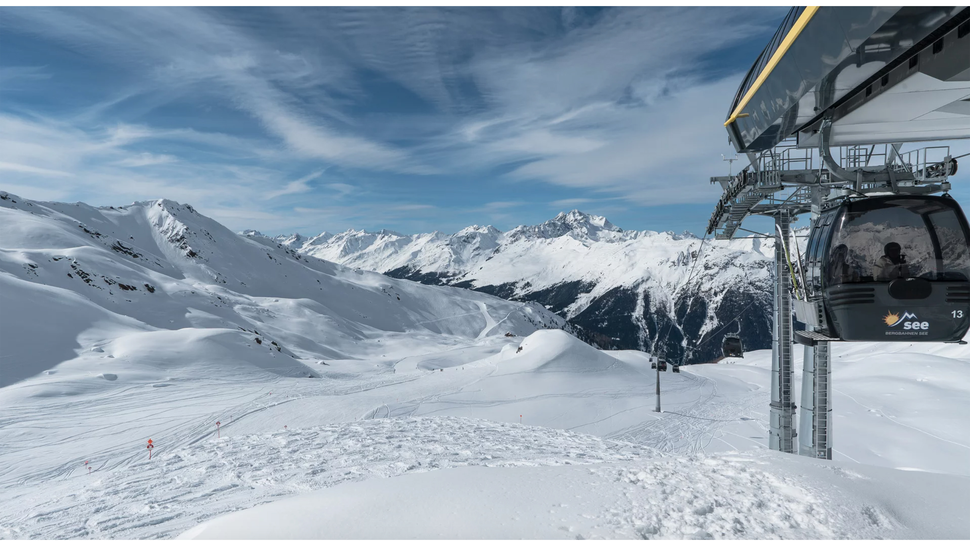 Winterlandschaft mit Seilbahn