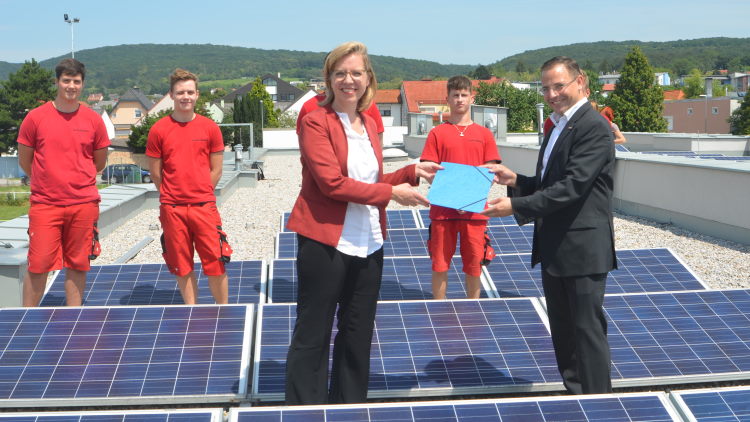 Umweltministerin Leonore Gewessler und Bundesinnungsmeister Andreas Wirth